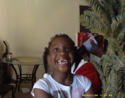 3-Year-Old Dials 911 & Police Save Her Family's Christmas (VIDEO)